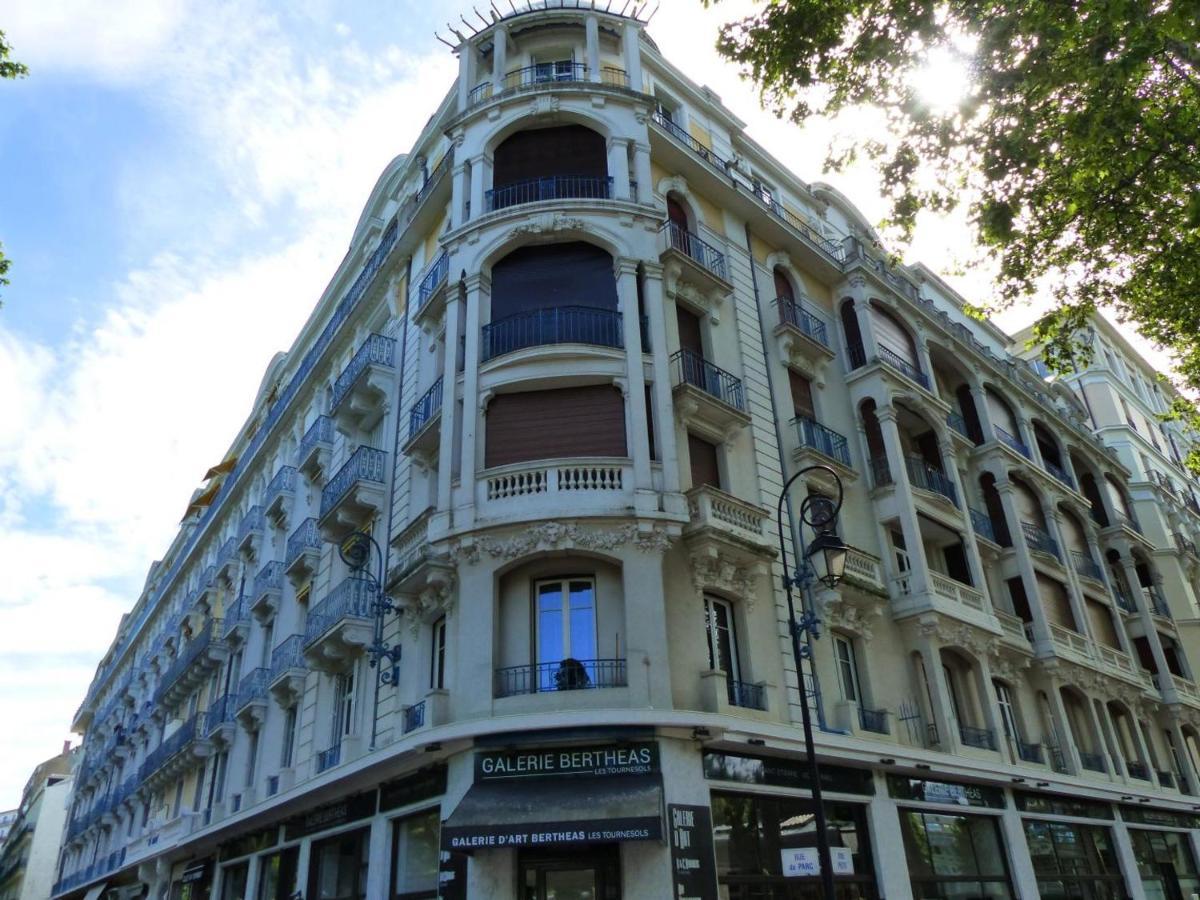 Appartement Elegant Et Confortable Au Coeur De Vichy, Pres De L'Opera Et Des Parcs Napoleon III - Fr-1-489-303 Екстериор снимка